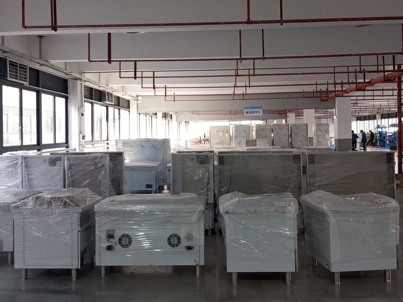 Shenzhen Smart Kitchen Digital Electric Appliances Co., Ltd ligne de production du fabricant
